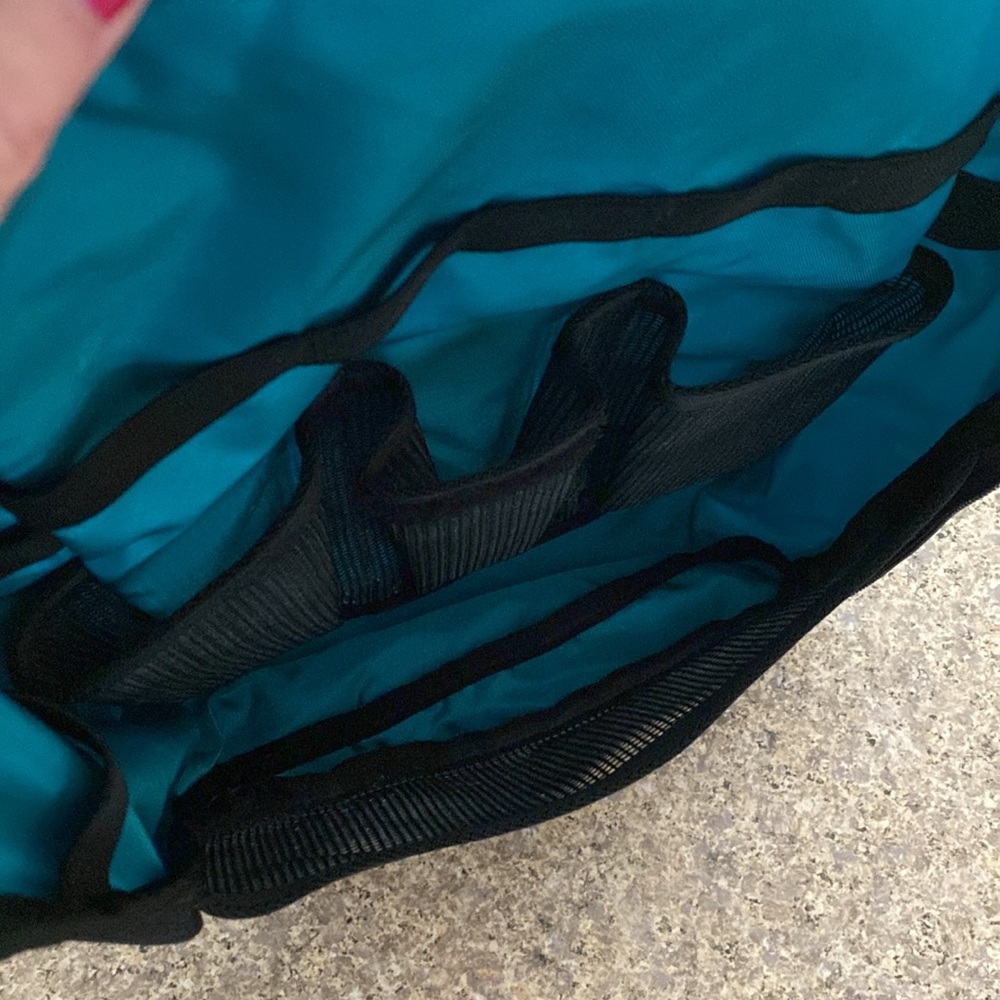 L.L. Bean Travel Toiletry Bag Shade of Blue or Green - Picture 17 of 17
